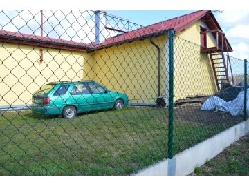 Realizace – čtyřhranné pletivo a podhrabové betonové desky | Hradec u Stoda