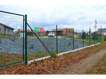 Realizace – svařované pletivo Super a podhrabové desky | Hradec u Stoda