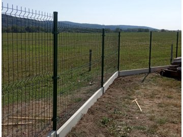 Realizace – 3D plotové panely a podhrabové desky | Nýřany