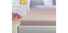 Cearsaf jersey pentru patut copii roz deschis, 70x140 cm